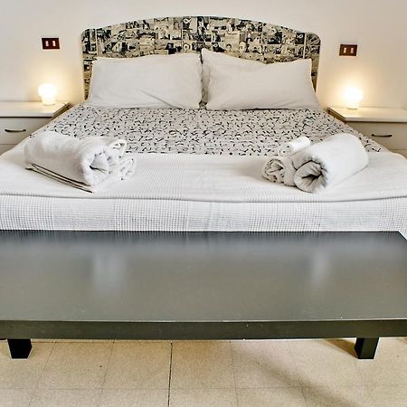 Colorato E Vivace Bilocale Apartment Лука Екстериор снимка
