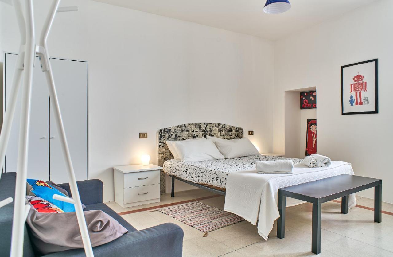 Colorato E Vivace Bilocale Apartment Лука Екстериор снимка