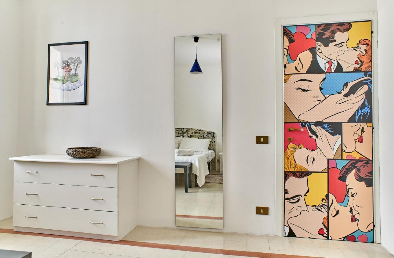 Colorato E Vivace Bilocale Apartment Лука Екстериор снимка
